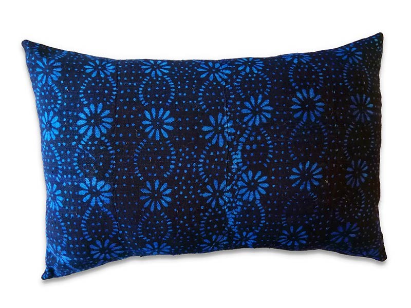 Lumbar Cushion Cover 60 x 40cm /24" x 16" Vintage Indigo and blue pattern Lumbar Cushion Cover 60 x 40cm /24" x 16" Vintage Indigo and blue pattern