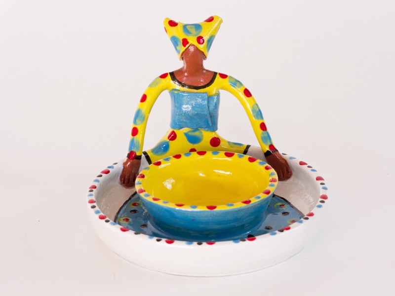1 Lady Olive Dish 1 Lady Olive Dish