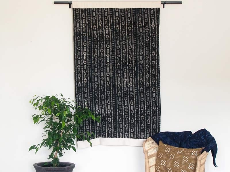 Black wall hanging Black wall hanging
